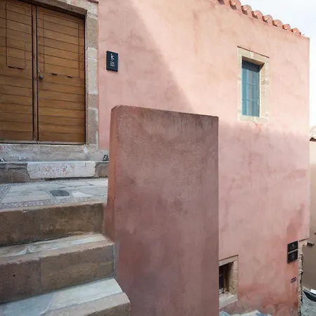 Kalnterimi Guesthouses Monemvasia