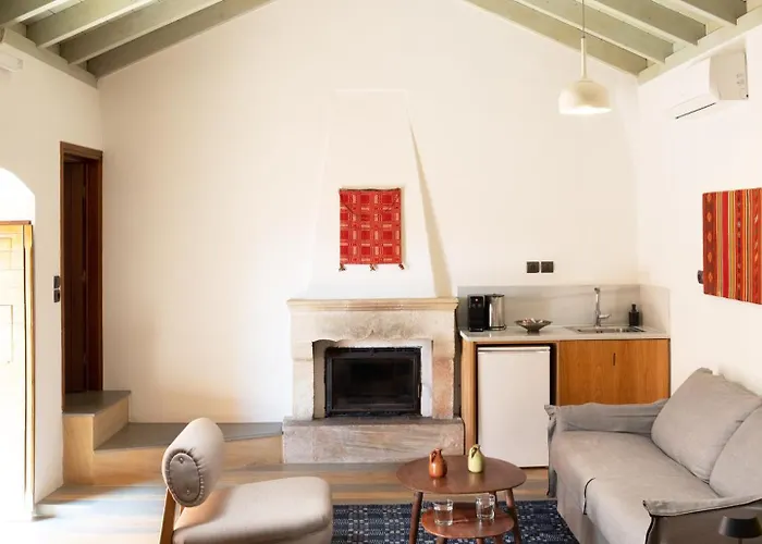 Pensionat Kalnterimi Monemvasía